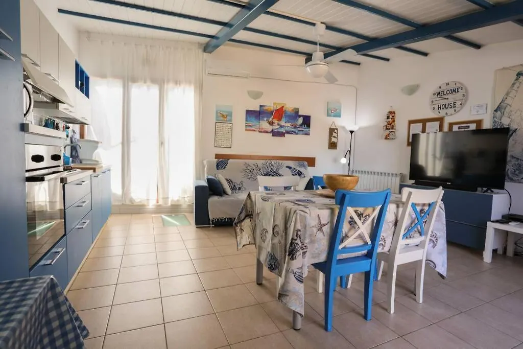 La Casa Blu Sul Mare - The Blue House By The Sea Villa Castellammare del Golfo 0*,
